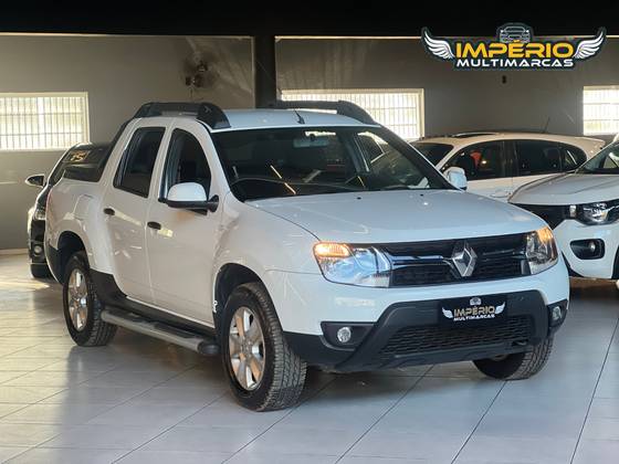 RENAULT DUSTER OROCH 1.6 16V SCE FLEX EXPRESSION MANUAL RENAULT DUSTER OROCH 1.6 16V SCE FLEX EXPRESSION MANUAL